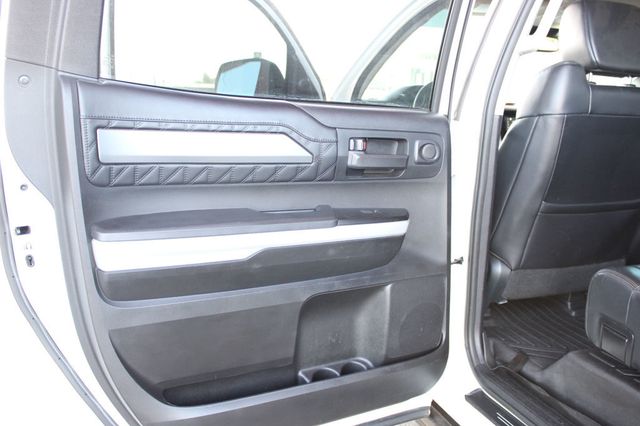 2018 Toyota Tundra 4WD Platinum CrewMax 5.5' Bed 5.7L FFV - 23081769 - 11