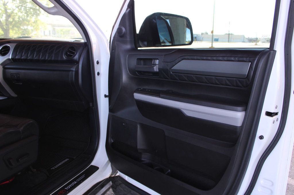 2018 Toyota Tundra 4WD Platinum CrewMax 5.5' Bed 5.7L FFV - 23081769 - 15