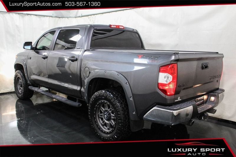 2018 Toyota Tundra 4WD SR5 CrewMax 5.5' Bed 5.7L - 22645149 - 1