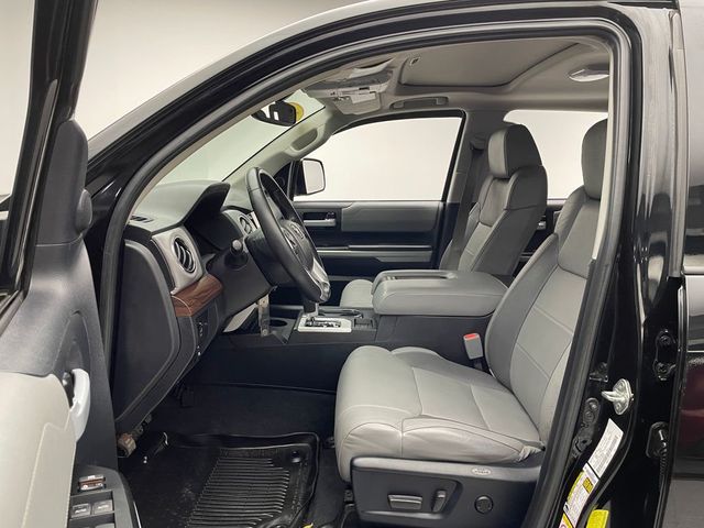 2018 Toyota Tundra 4WD SR5 CrewMax 5.5' Bed 5.7L - 22981517 - 10