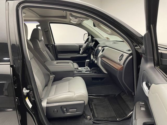 2018 Toyota Tundra 4WD SR5 CrewMax 5.5' Bed 5.7L - 22981517 - 15