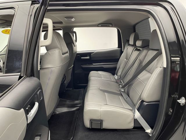 2018 Toyota Tundra 4WD SR5 CrewMax 5.5' Bed 5.7L - 22981517 - 32