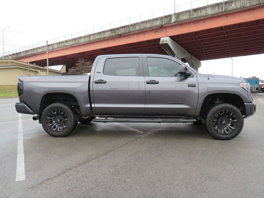 2018 Toyota Tundra 4WD SR5 CrewMax 5.5' Bed 5.7L - 22750575 - 2