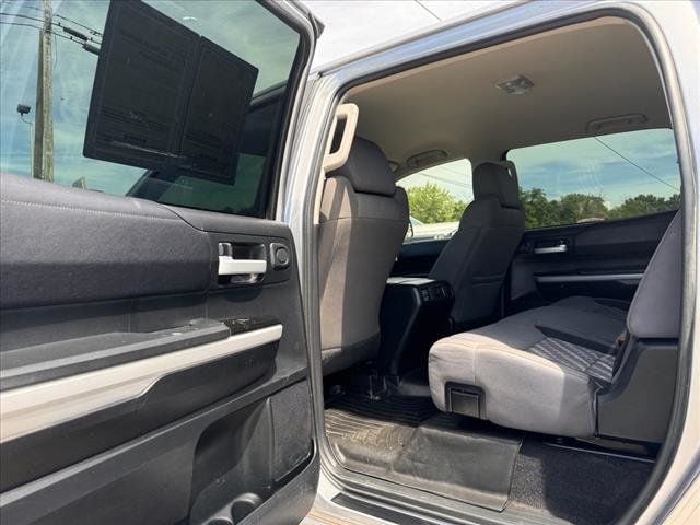 2018 Toyota Tundra 4WD SR5 CrewMax 5.5' Bed 5.7L FFV - 22473390 - 21