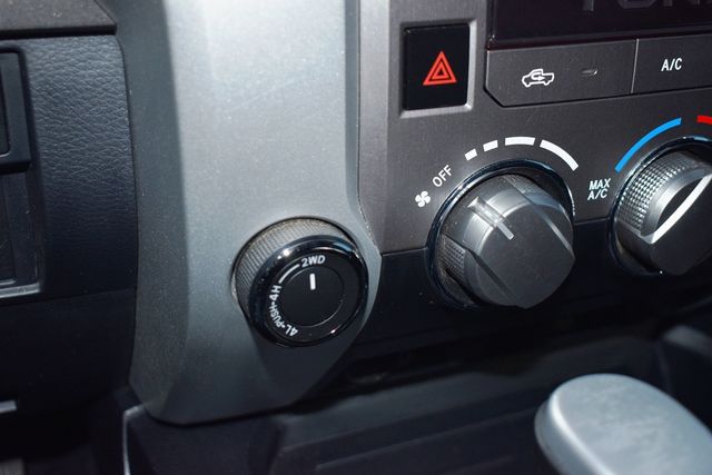 2018 Toyota Tundra 4WD SR5 CrewMax 5.5' Bed 5.7L FFV - 22961722 - 12