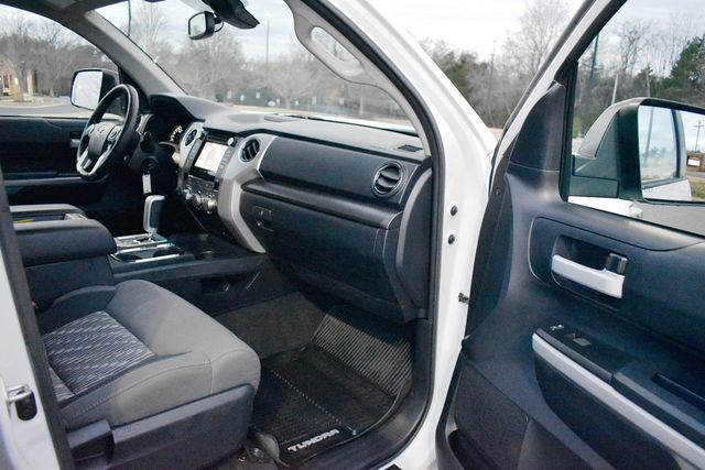 2018 Toyota Tundra 4WD SR5 CrewMax 5.5' Bed 5.7L FFV - 22961722 - 23