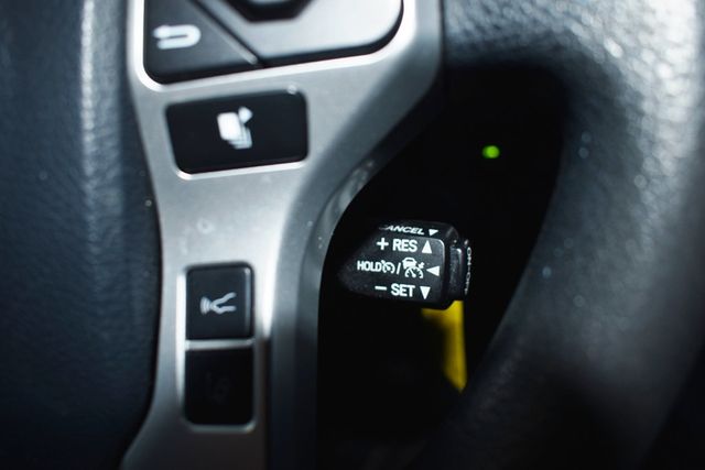 2018 Toyota Tundra 4WD SR5 CrewMax 5.5' Bed 5.7L FFV - 22961722 - 26