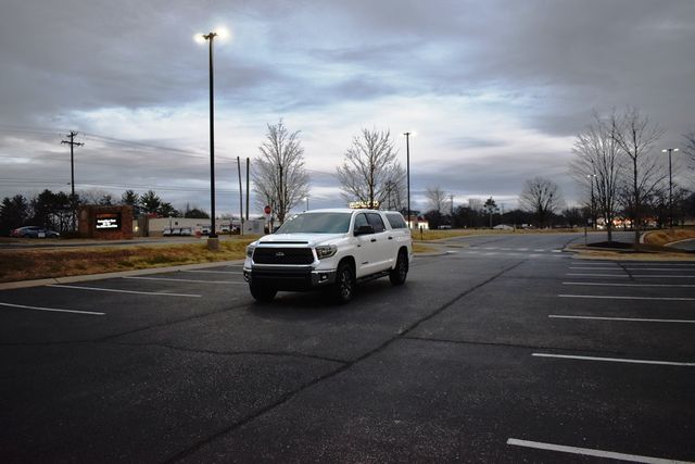 2018 Toyota Tundra 4WD SR5 CrewMax 5.5' Bed 5.7L FFV - 22961722 - 47