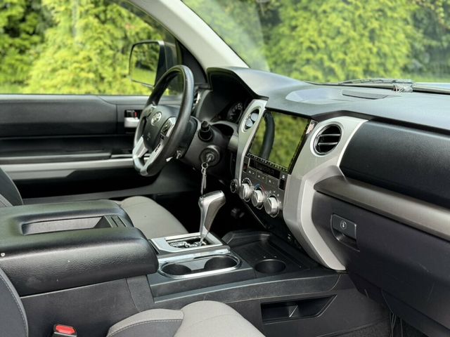 2018 Toyota Tundra 4WD SR5 Double Cab 6.5' Bed 5.7L - 23043466 - 30