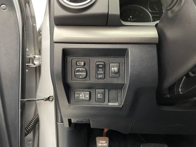 2018 Toyota Tundra 4WD SR5 Double Cab 6.5' Bed 5.7L - 23017765 - 19