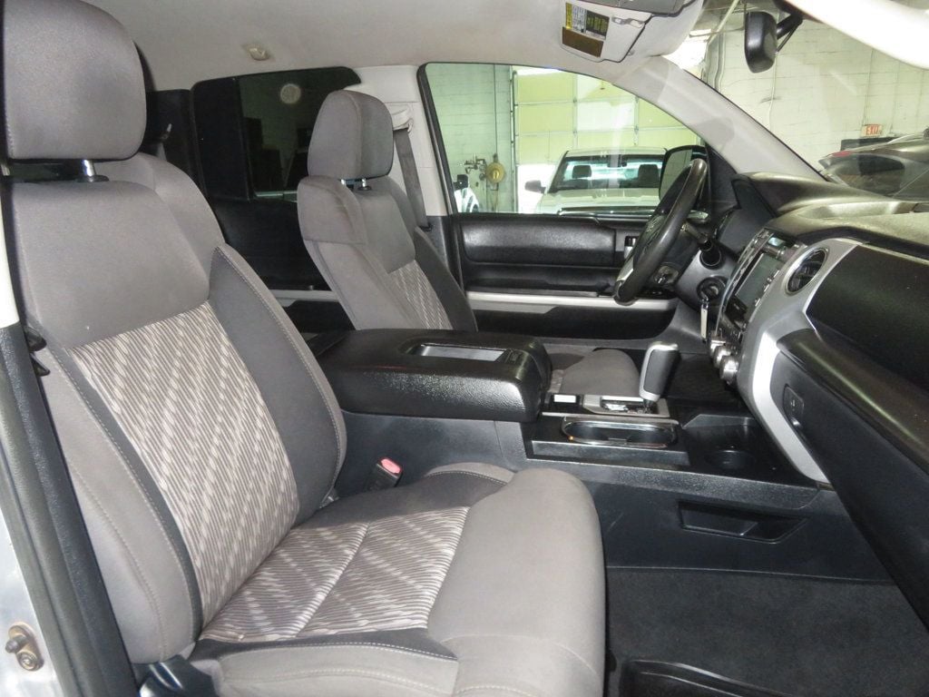2018 Toyota Tundra SR5 TRD photo 35