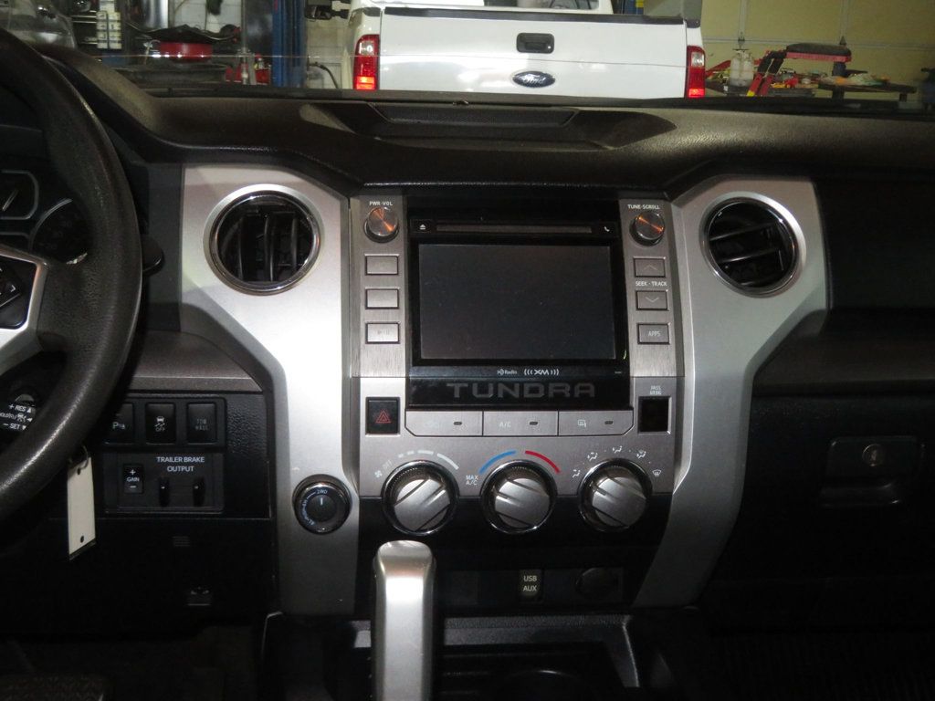 2018 Toyota Tundra SR5 TRD photo 39