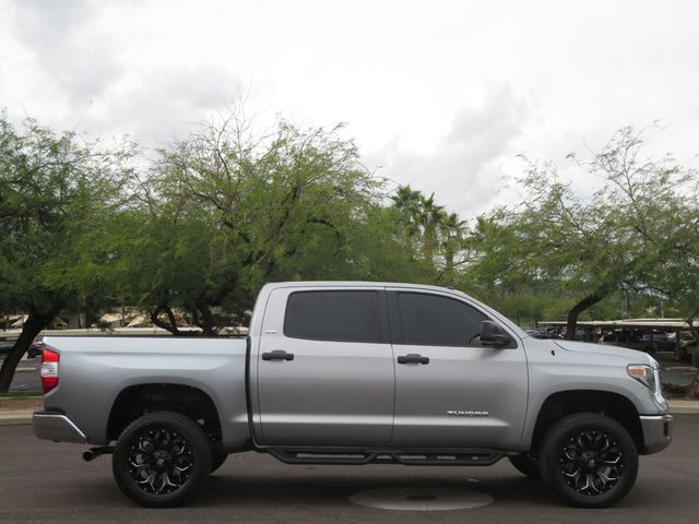 2018 Toyota Tundra CREWMAX 4X4 5.7 TOYOTA TUNDRA SR5 EXTRA CLEAN 3OWNER  - 22951841 - 2