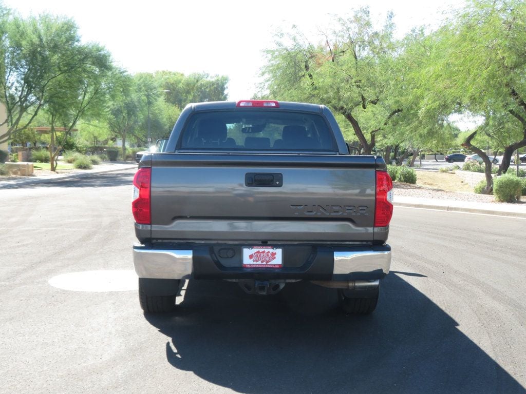 2018 Toyota Tundra CREWMAX TUNDRA SR5 EXTRA CLEAN SOUTHWEST TRUCK ONLY126K MILES  - 22615874 - 11