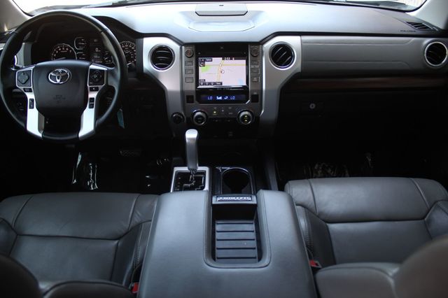 2018 Toyota Tundra LIMITED PREMIUM NAVIGATION, LEATHER, MOONROOF,NEW TIRES  - 22875912 - 11