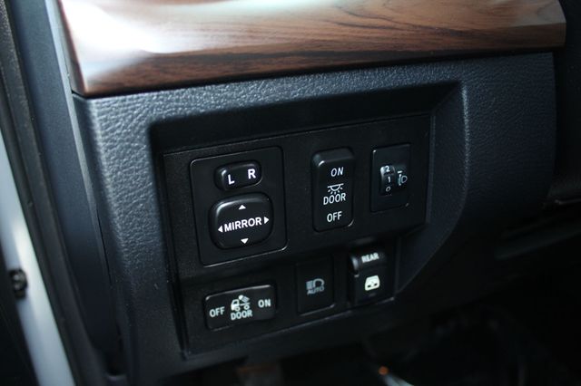 2018 Toyota Tundra LIMITED PREMIUM NAVIGATION, LEATHER, MOONROOF,NEW TIRES  - 22875912 - 21