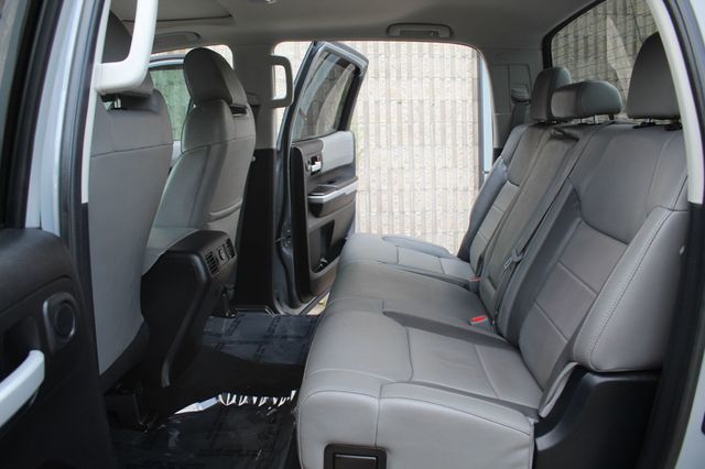 2018 Toyota Tundra LIMITED PREMIUM NAVIGATION, LEATHER, MOONROOF,NEW TIRES  - 22875912 - 25