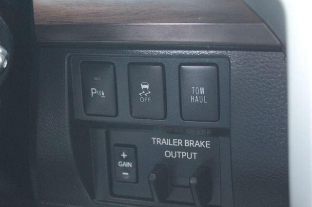 2018 Toyota Tundra LIMITED PREMIUM NAVIGATION, LEATHER, MOONROOF,NEW TIRES  - 22875912 - 29