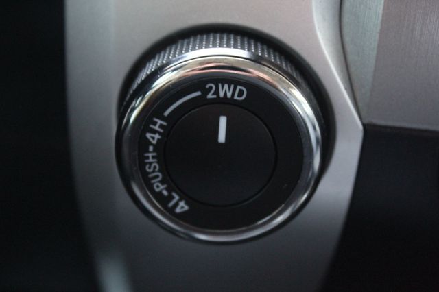 2018 Toyota Tundra LIMITED PREMIUM NAVIGATION, LEATHER, MOONROOF,NEW TIRES  - 22875912 - 30