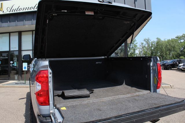 2018 Toyota Tundra LIMITED PREMIUM NAVIGATION, LEATHER, MOONROOF,NEW TIRES  - 22875912 - 32