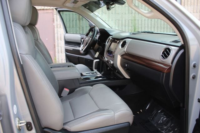 2018 Toyota Tundra LIMITED PREMIUM NAVIGATION, LEATHER, MOONROOF,NEW TIRES  - 22875912 - 7