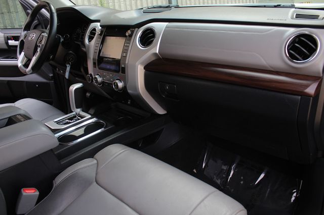 2018 Toyota Tundra LIMITED PREMIUM NAVIGATION, LEATHER, MOONROOF,NEW TIRES  - 22875912 - 8