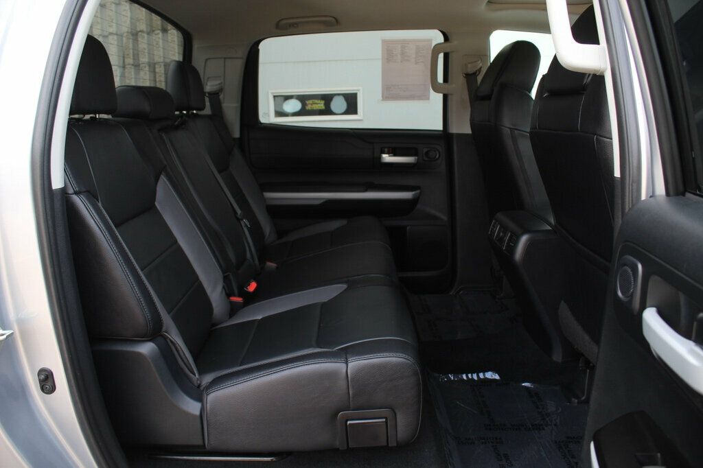 2018 Toyota Tundra Limited CrewMax photo 9