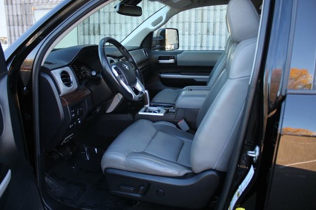 2018 Toyota Tundra ONE OWNER LIMITED PREMIUM W/ TRD OFF ROAD,  - 22940502 - 22