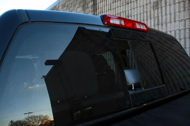 2018 Toyota Tundra ONE OWNER LIMITED PREMIUM W/ TRD OFF ROAD,  - 22940502 - 31