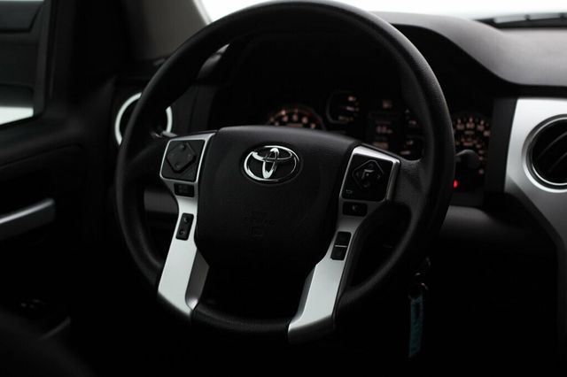 2018 Toyota Tundra ONE OWNER SR5 CREWMAX W/ PREMIUM AUDIO/ NAVIGATION - 22952691 - 27