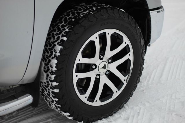 2018 Toyota Tundra ONE OWNER SR5 CREWMAX W/ PREMIUM AUDIO/ NAVIGATION - 22952691 - 31