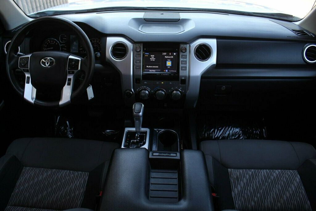 2018 Toyota Tundra SR5 photo 12