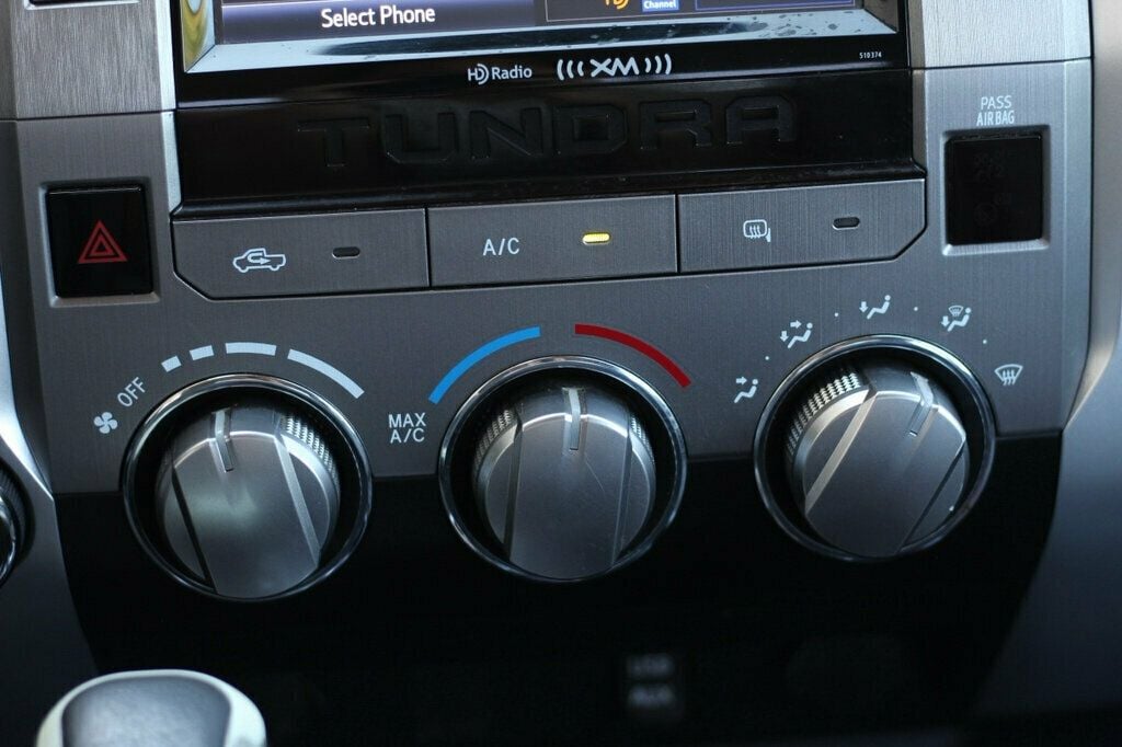 2018 Toyota Tundra SR5 photo 15