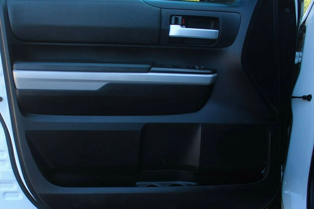 2018 Toyota Tundra SR5 photo 19