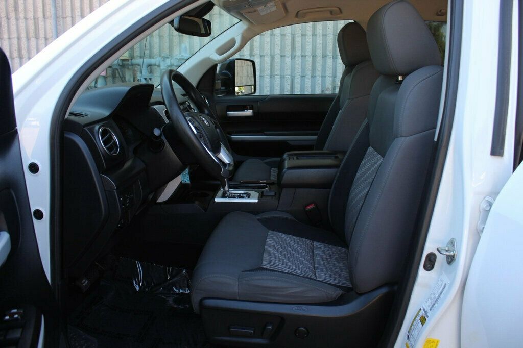 2018 Toyota Tundra SR5 photo 22