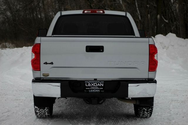 2018 Toyota Tundra ONE OWNER TSS TRIM SR5 CREWMAX W/ PREMIUM AUDIO/ NAVIGATION - 22952691 - 4