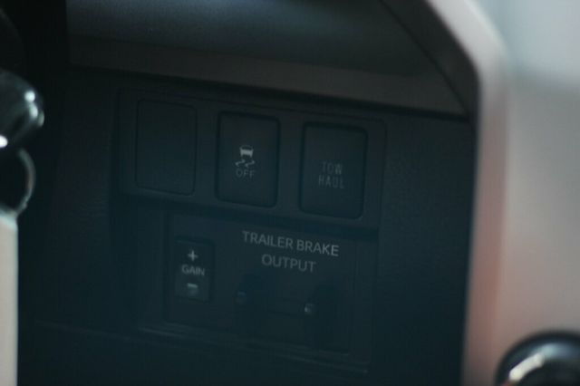 2018 Toyota Tundra ON SALE SR5 CREWMAX TRD OFF ROAD PKG, PREMIUM AUDIO W/ NAVI - 22952698 - 29