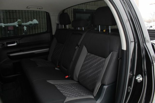 2018 Toyota Tundra SR5 CREWMAX TRD OFF ROAD PKG, PREMIUM AUDIO W/ NAVI - 22952698 - 26