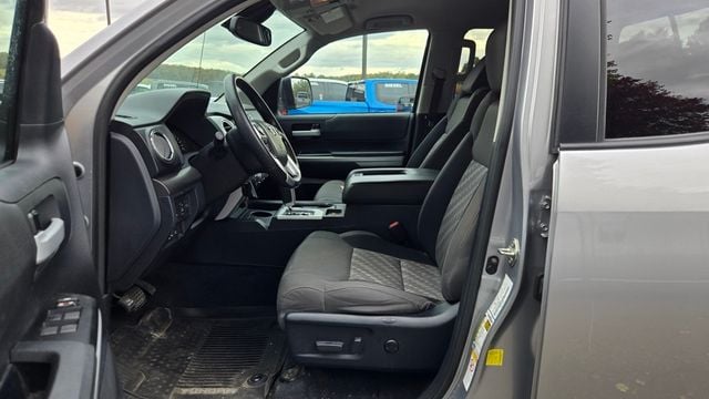 2018 Toyota Tundra SR5 Upgrade Package - 22937385 - 15