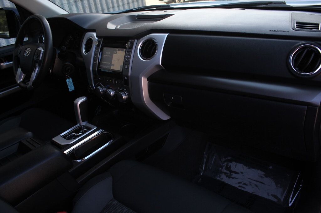 2018 Toyota Tundra SR5 TRD photo 10