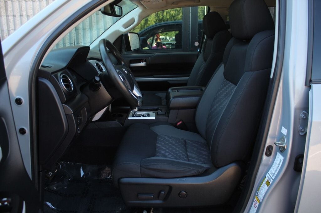 2018 Toyota Tundra SR5 TRD photo 22