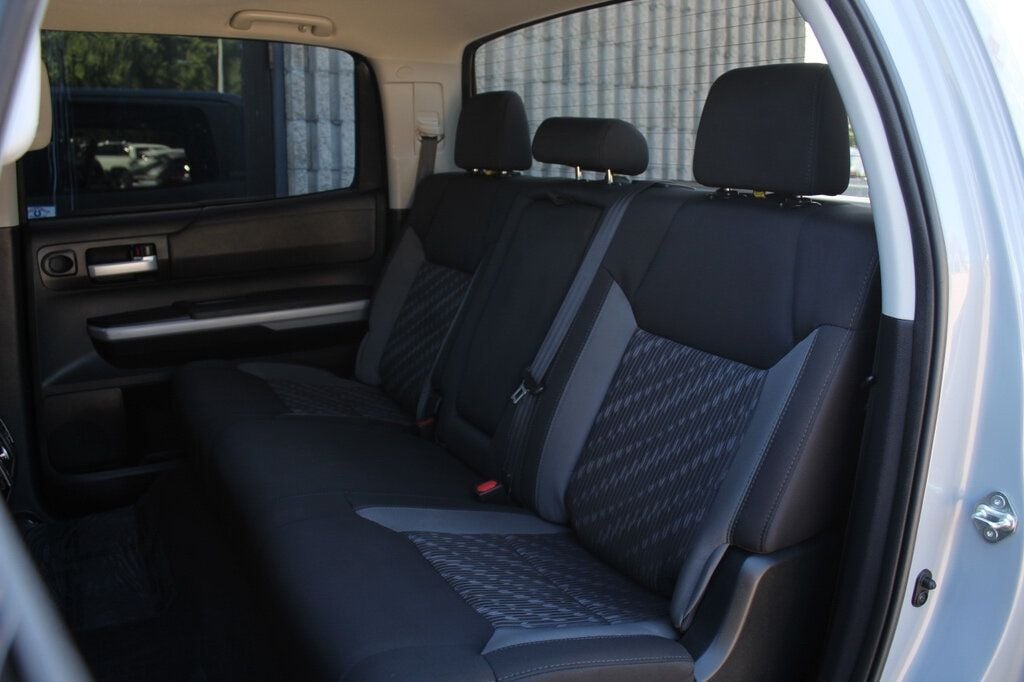 2018 Toyota Tundra SR5 TRD photo 25