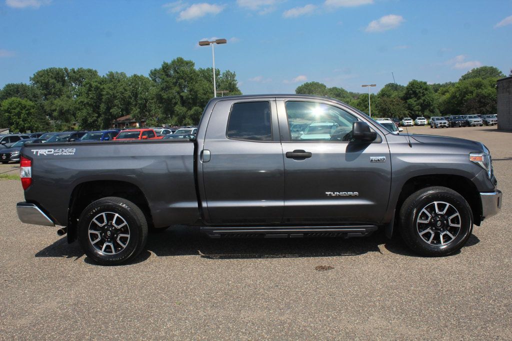 2018 Toyota Tundra TRD SR5 photo 2