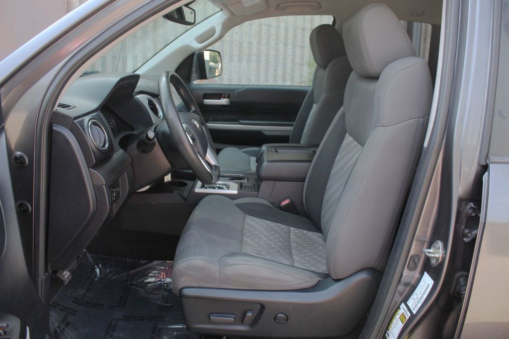 2018 Toyota Tundra TRD SR5 photo 22