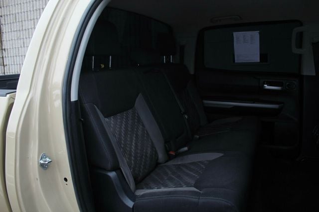 2018 Toyota Tundra TRD OFF ROAD PREMIUM AUDIO/NAVIGATION WITH NEW DUELER TIRES - 22979014 - 10