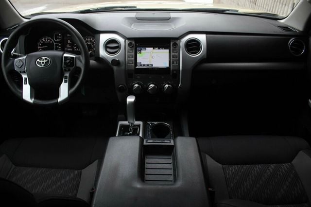 2018 Toyota Tundra TRD OFF ROAD PREMIUM AUDIO/NAVIGATION WITH NEW DUELER TIRES - 22979014 - 11
