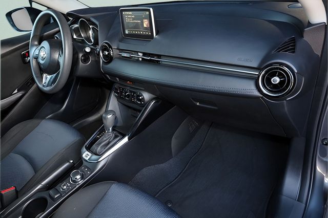 2018 TOYOTA YARIS IA Automatic - 22984213 - 17