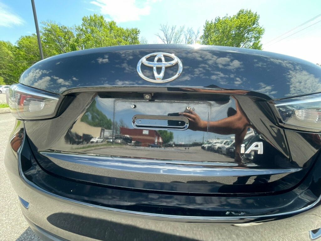 2018 Toyota Yaris iA Automatic - 22407240 - 11
