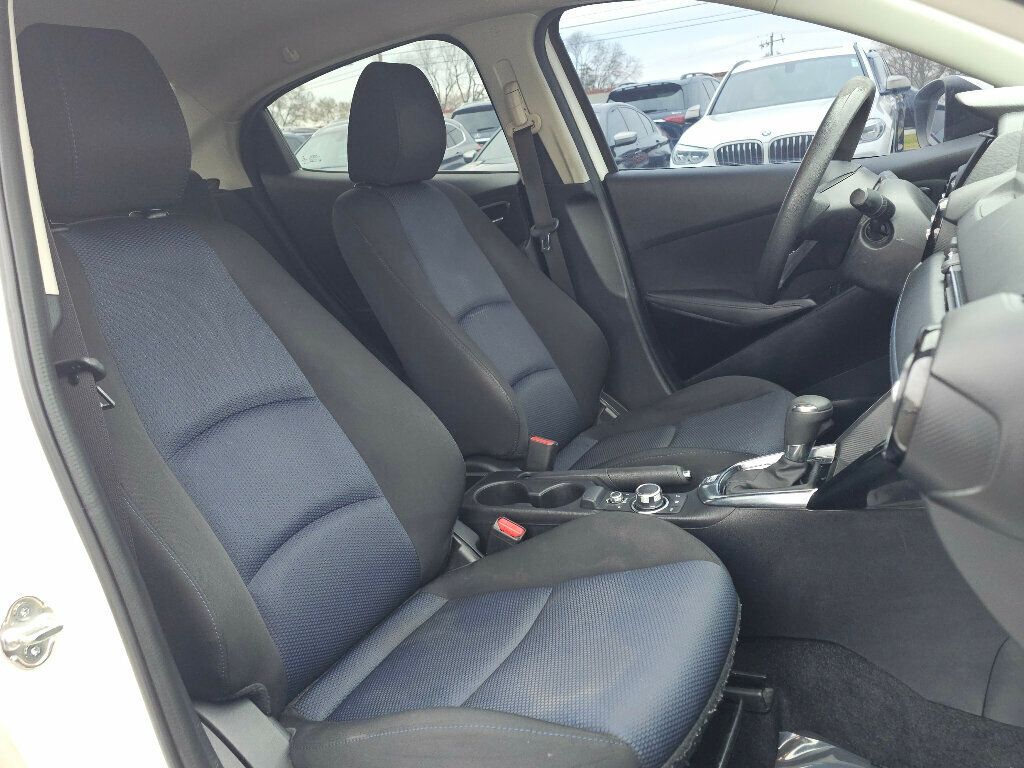 2018 Toyota Yaris iA Automatic - 22949899 - 11