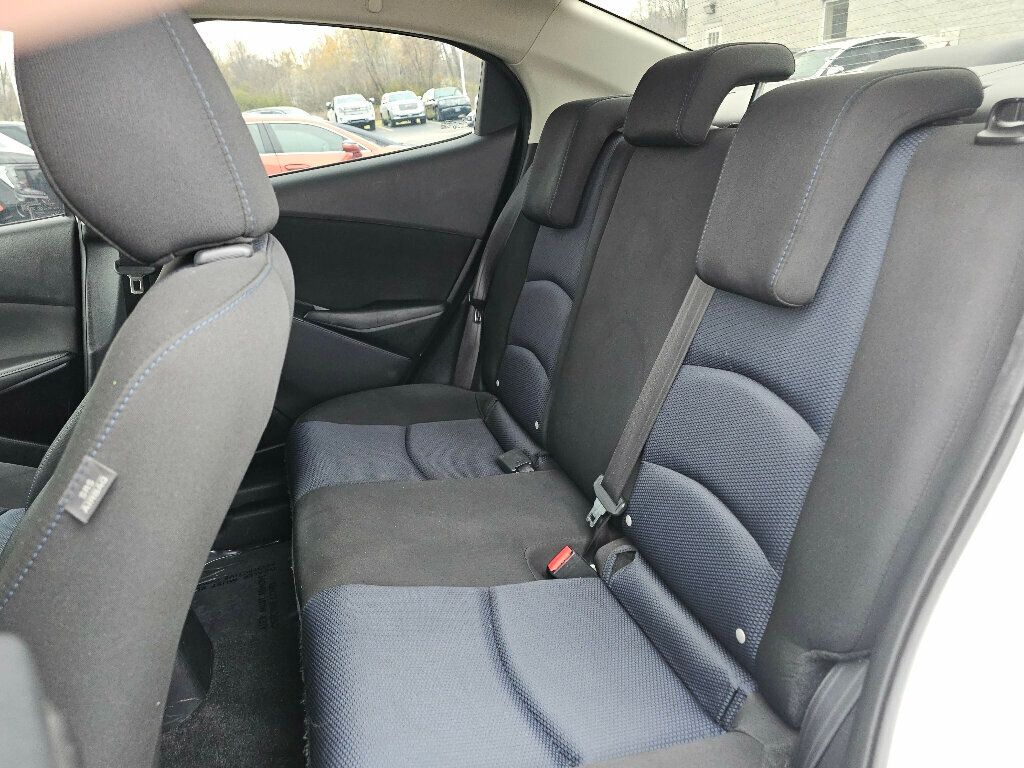 2018 Toyota Yaris iA Automatic - 22949899 - 16